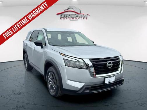2025 Nissan Pathfinder S 4WD