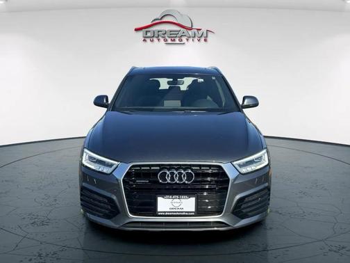 Manhattan Gray Metallic 2018 Audi Q3 2.0T Premium Plus