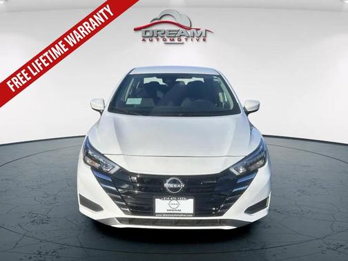 Aspen White Tricoat 2025 Nissan Versa 1.6 SV