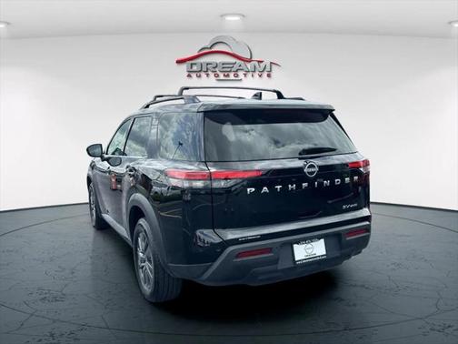 2022 Nissan Pathfinder SV 4WD