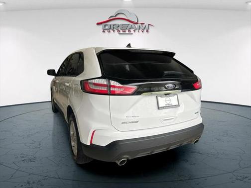 2020 Ford Edge SE