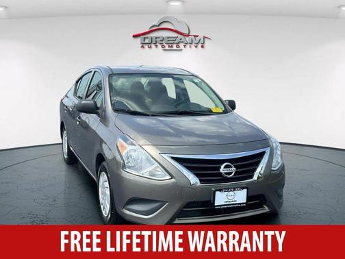 2015 Nissan Versa 1.6 S+