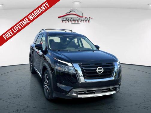 2025 Nissan Pathfinder Platinum 4WD