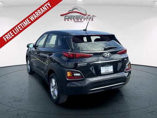 Ultra Black 2021 Hyundai KONA SE