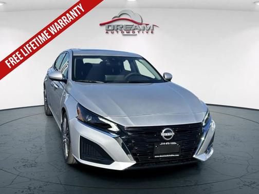 2025 Nissan Altima SL FWD