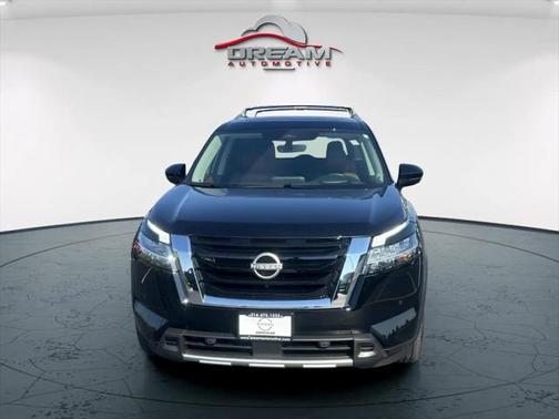 2023 Nissan Pathfinder Platinum 4WD