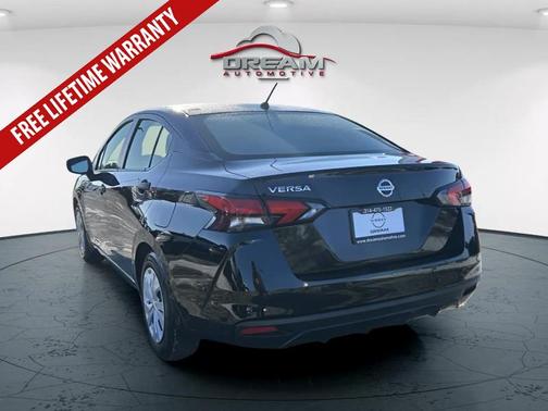 2022 Nissan Versa 1.6 S