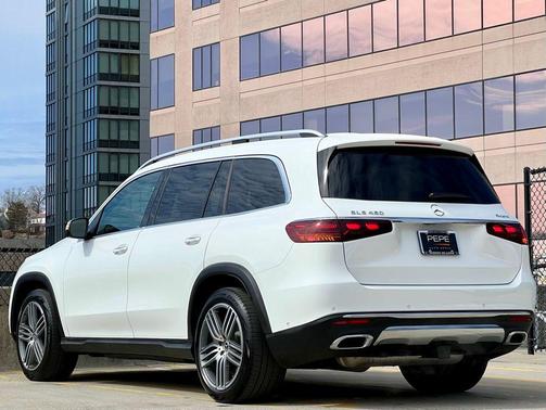 2024 Mercedes-Benz GLS 450 4MATIC