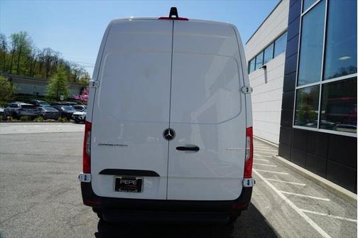 2025 Mercedes-Benz Sprinter 2500 Standard Roof