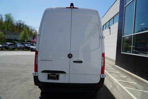2025 Mercedes-Benz Sprinter 2500 Standard Roof