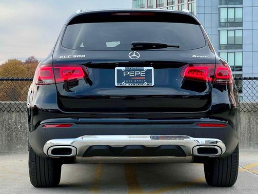 2022 Mercedes-Benz GLC 300 4MATIC