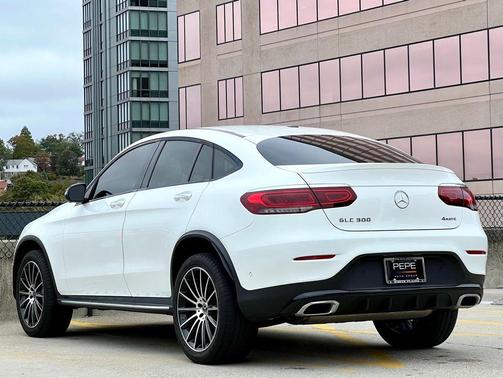 2022 Mercedes-Benz GLC 300 4MATIC Coupe