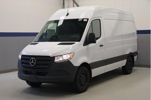 2025 Mercedes-Benz Sprinter 2500 Standard Roof