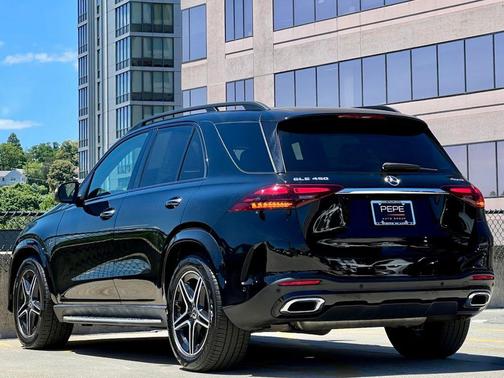 Black 2024 Mercedes-Benz GLE 450 4MATIC
