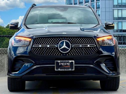 Black 2024 Mercedes-Benz GLE 450 4MATIC