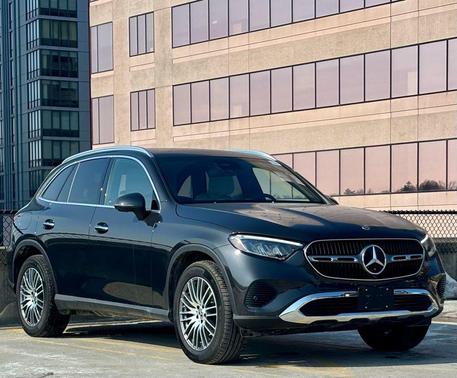 2026 Mercedes-Benz GLC 300 4MATIC