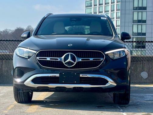 2026 Mercedes-Benz GLC 300 4MATIC