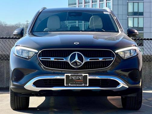 2026 Mercedes-Benz GLC 300 4MATIC