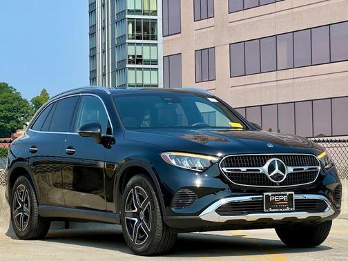 Black 2026 Mercedes-Benz GLC 300 4MATIC