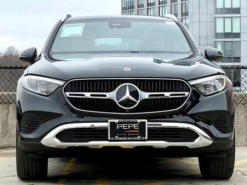 2026 Mercedes-Benz GLC 300 4MATIC