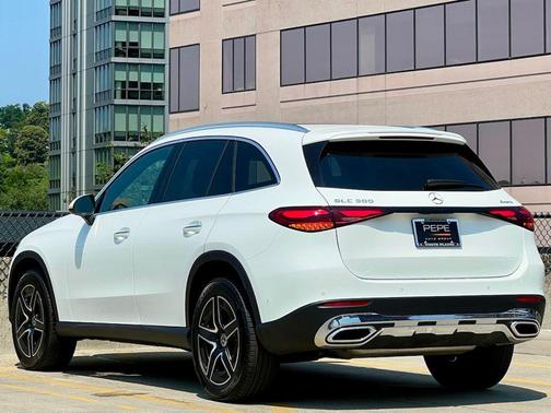 Polar White 2026 Mercedes-Benz GLC 300 4MATIC