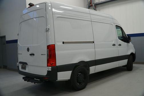 2025 Mercedes-Benz Sprinter 2500 Standard Roof