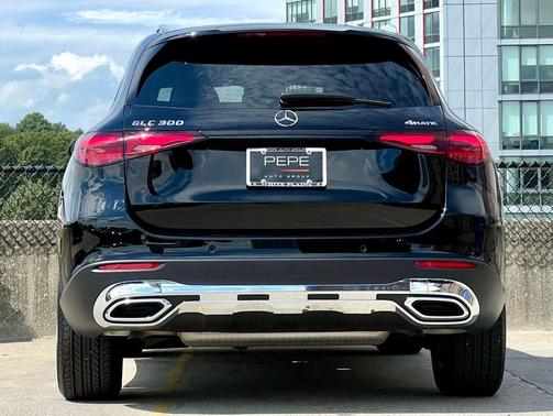 2025 Mercedes-Benz GLC 300 4MATIC