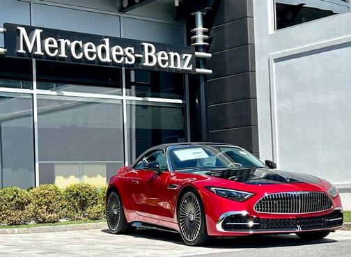 MANUFAKTUR Garnet Red Metallic (Red Ambiance) 2026 Mercedes-Benz Maybach SL 680 Monogram Series 4MATIC Convertible