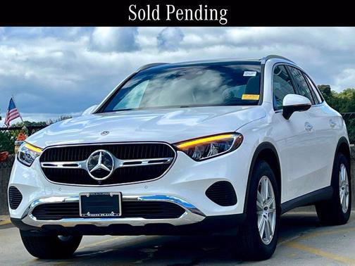 Polar White 2026 Mercedes-Benz GLC 300 4MATIC