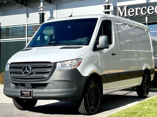 2025 Mercedes-Benz Sprinter 2500 Standard Roof