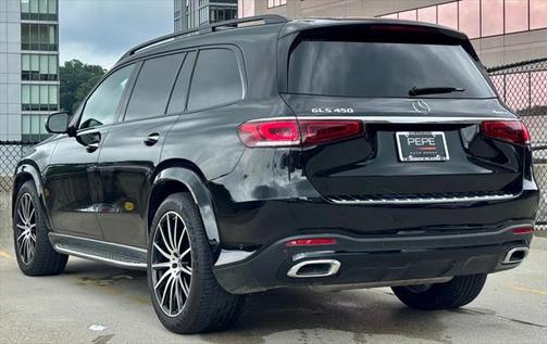 2022 Mercedes-Benz GLS 450 4MATIC