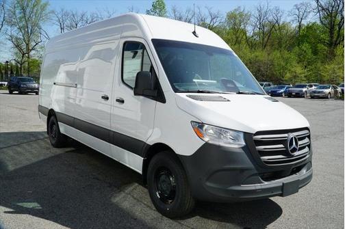 2025 Mercedes-Benz Sprinter 2500 High Roof