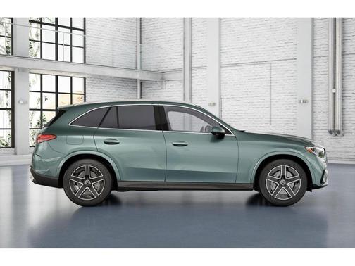 2026 Mercedes-Benz GLC 300 4MATIC