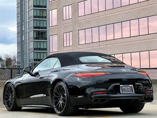 2022 Mercedes-Benz AMG SL 55 Base