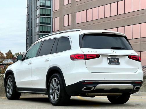 2022 Mercedes-Benz GLS 450 4MATIC