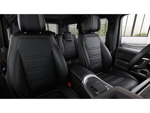 designo Magno Night Black (Matte Finish) 2026 Mercedes-Benz G-Class G 550