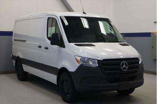 2025 Mercedes-Benz Sprinter 2500 Standard Roof