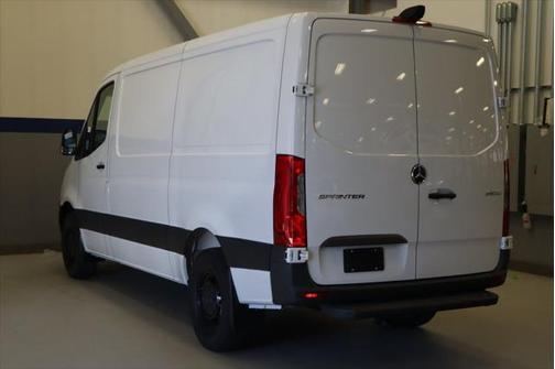 2025 Mercedes-Benz Sprinter 2500 Standard Roof