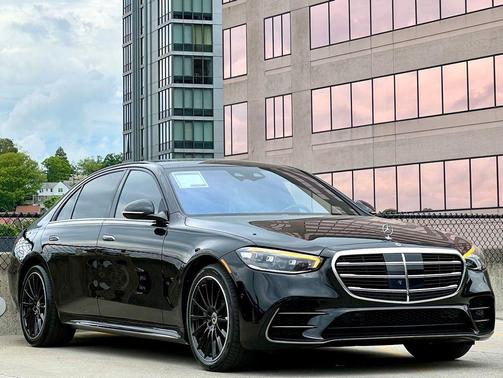 Obsidian Black Metallic 2023 Mercedes-Benz S-Class 4MATIC