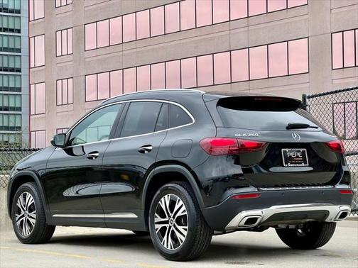 2025 Mercedes-Benz GLA 250 4MATIC