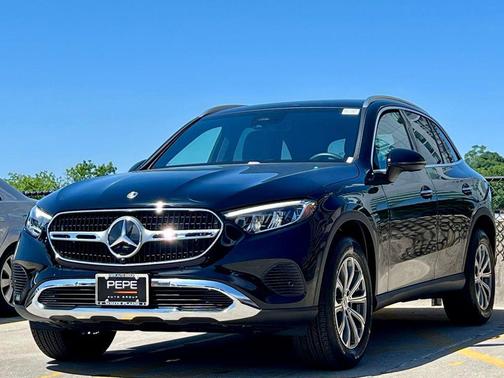 Black 2026 Mercedes-Benz GLC 300 4MATIC