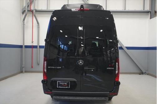 2025 Mercedes-Benz Sprinter 2500 High Roof