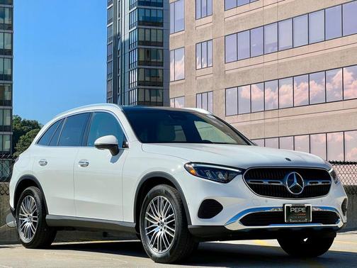 2025 Mercedes-Benz GLC 300 4MATIC