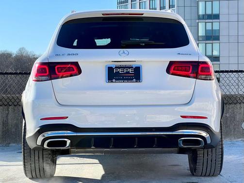 2022 Mercedes-Benz GLC 300 4MATIC