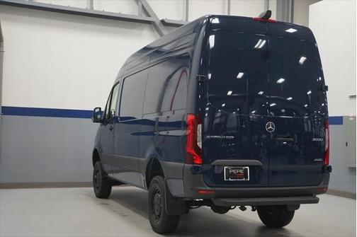 2025 Mercedes-Benz Sprinter 2500 Standard Roof