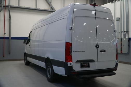 914 2025 Mercedes-Benz Sprinter 2500 High Roof