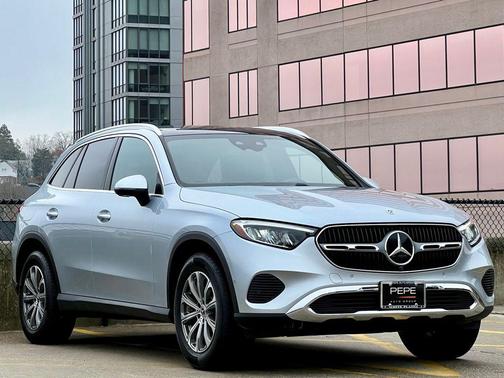 2025 Mercedes-Benz GLC 300 4MATIC