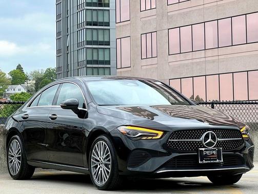 Night Black 2026 Mercedes-Benz CLA 250 4MATIC