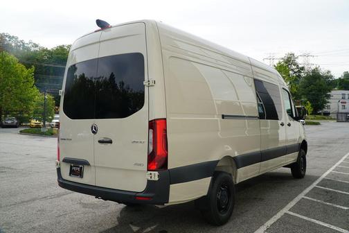 2025 Mercedes-Benz Sprinter 2500 Cargo 170 WB