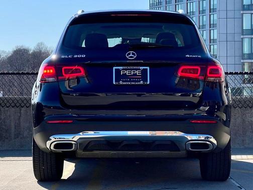 Lunar Blue Metallic 2022 Mercedes-Benz GLC 300 4MATIC